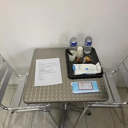 Five Stars S8 Ξενοδοχείο με διαμερίσματα *